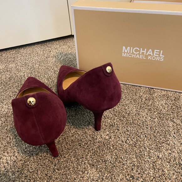 Michael Kors Nathalie Suede Pump - Plum Size 10M - Picture 4 of 8